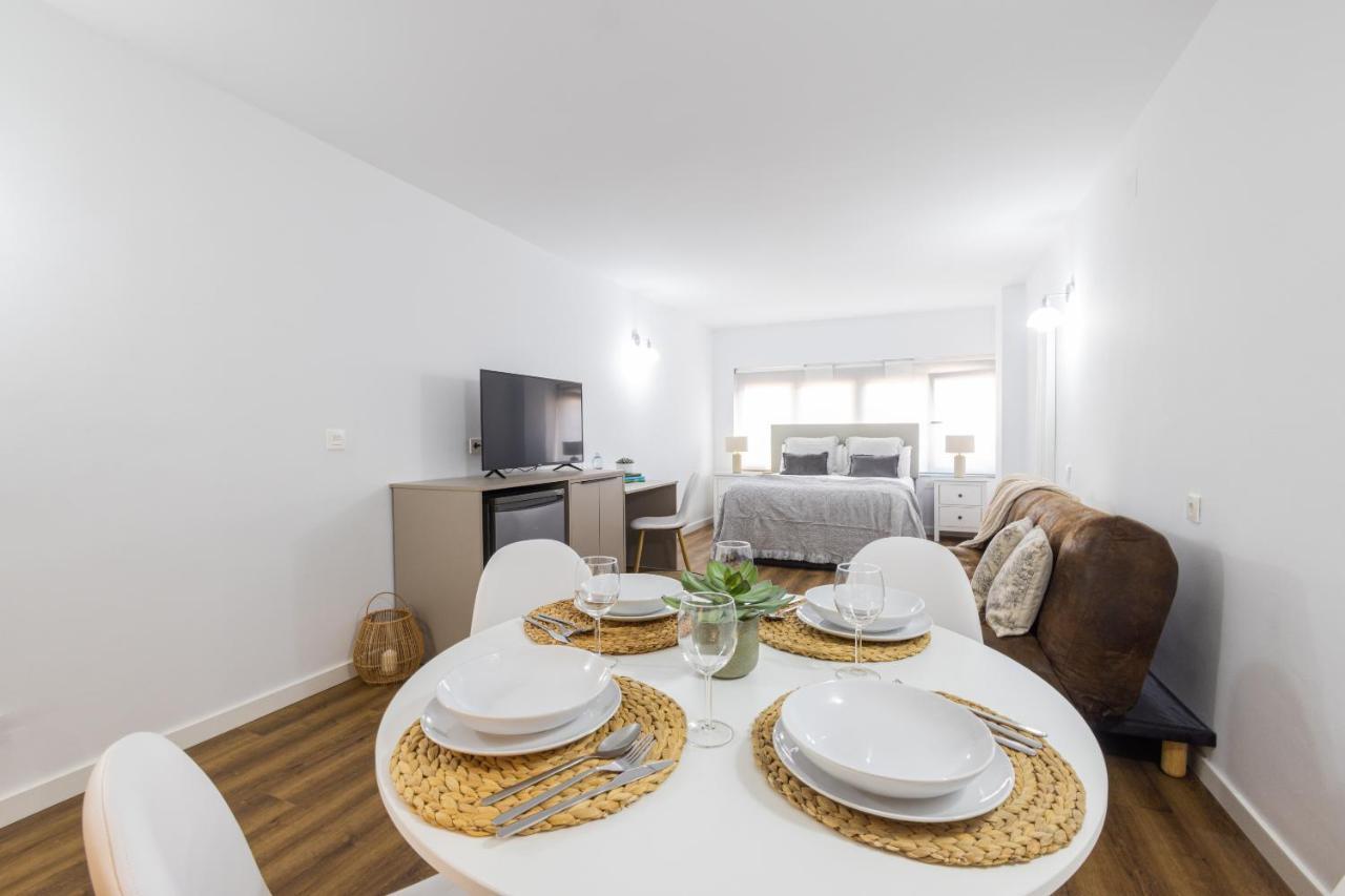Florit Flats - The Apolo Appartement *
