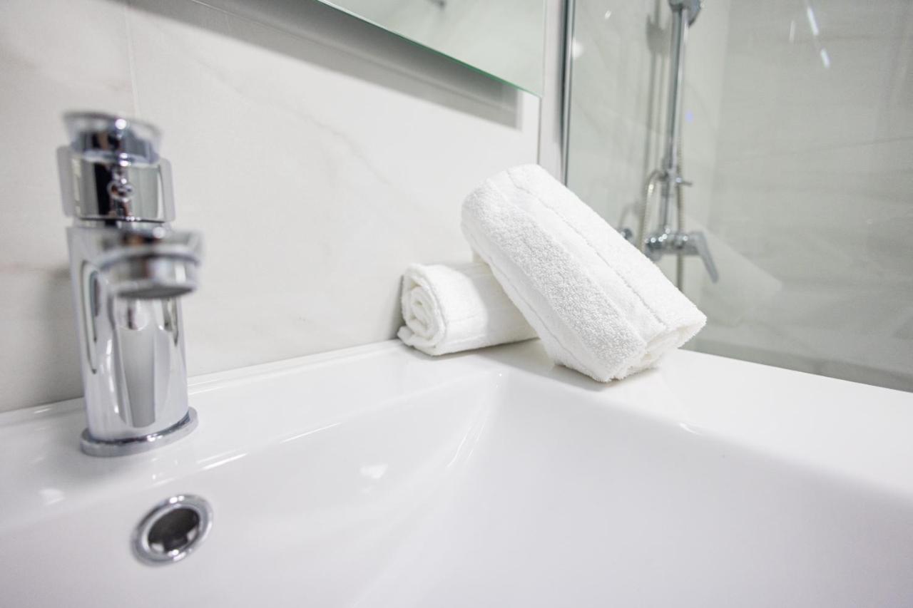 Florit Flats - The Apolo Appartement *